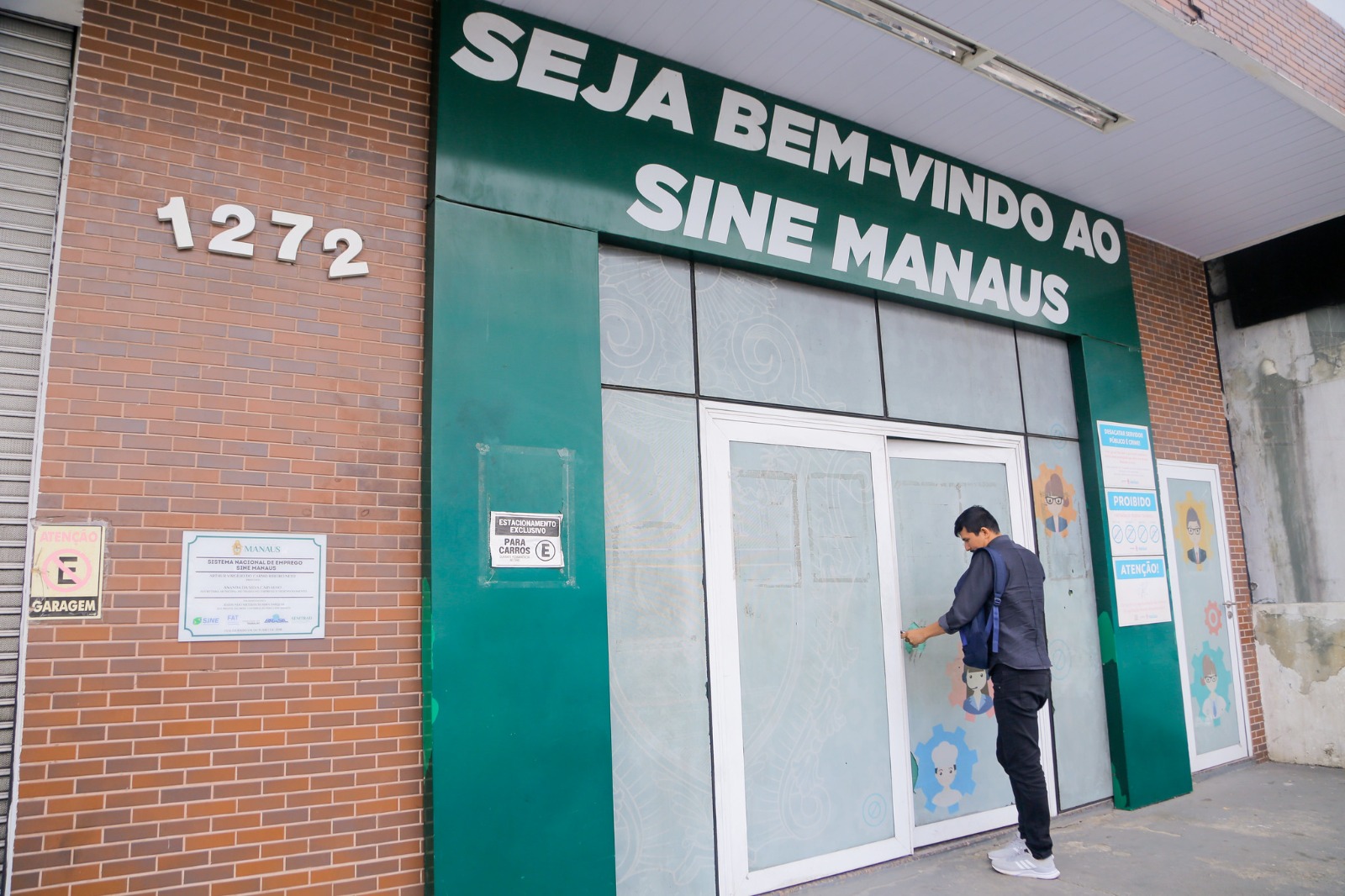 O Sine Manaus disponibiliza 507 vagas de emprego nesta quarta-feira (08). Veja onde levar seu currículo e quais documentos são obrigatórios para a seleção.