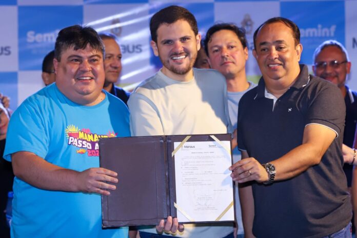 O prefeito Renato Junior assinou a primeira ordem de serviço da gestão para a revitalização do campo no Castanheira, promovendo lazer e esporte na zona Leste.