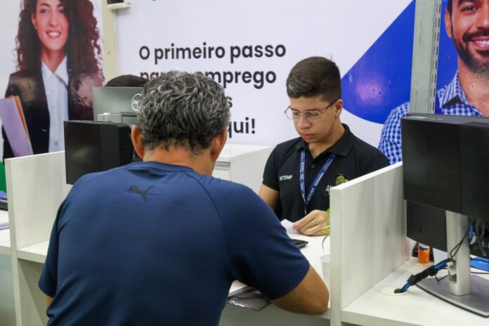 O Sine Amazonas anuncia 211 vagas de emprego para esta terça-feira em Manaus.