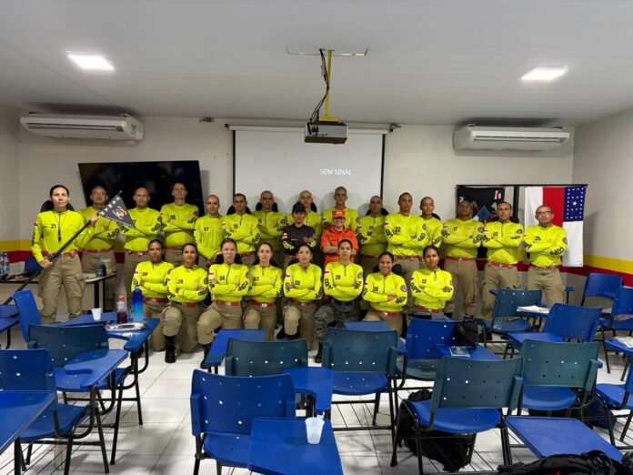 Defesa Civil do Amazonas capacita novos agentes para atuar em ocorrências com produtos perigosos e proteger o meio ambiente em Manaus e região.