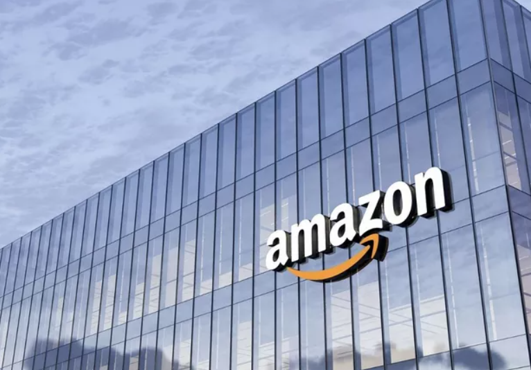Amazon adquire Globalstar por US$ 11 bilhões para fortalecer disputa com a Starlink no mercado de internet via satélite e tecnologia Direct-to-Device.