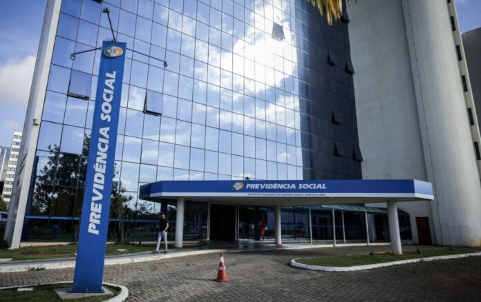 O 13º salário do INSS já pode ser consultado.