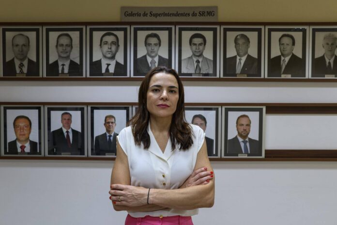 A atual crise diplomática entre Brasil e EUA causou a suspensão da posse de nova delegada da PF em Miami após a expulsão de brasileiro por conta do caso Ramagem.