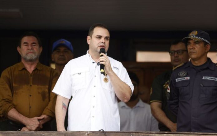 Roberto Cidade destaca o investimento de R$ 1,6 bilhão na segurança pública do Amazonas, com foco em novas viaturas, tecnologia e reforço do efetivo policial.