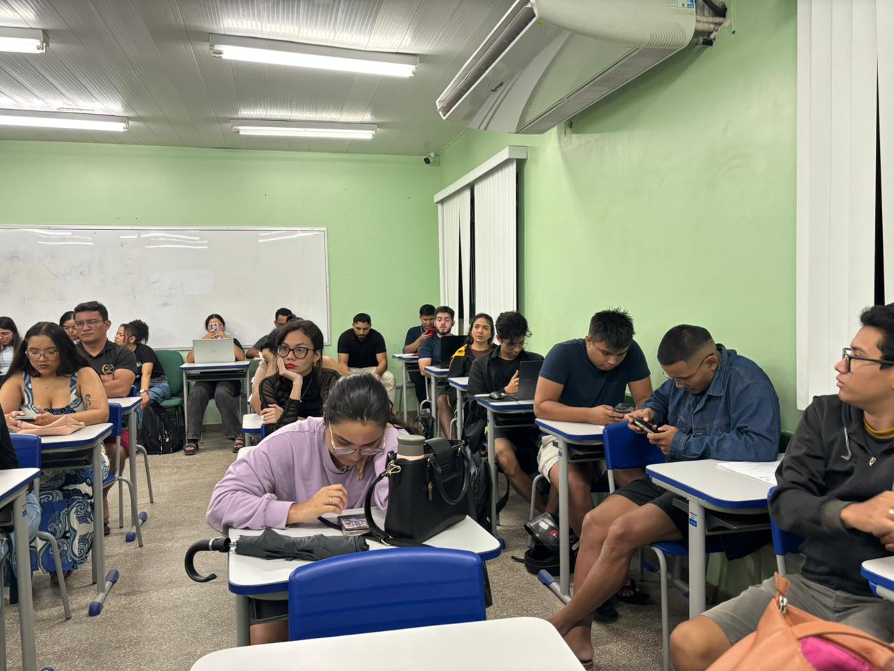 Alunos de Direito da UEA realizam atendimentos no interior do Amazonas após capacitação oferecida pela Defensoria Pública para o projeto Justiça em Ação.