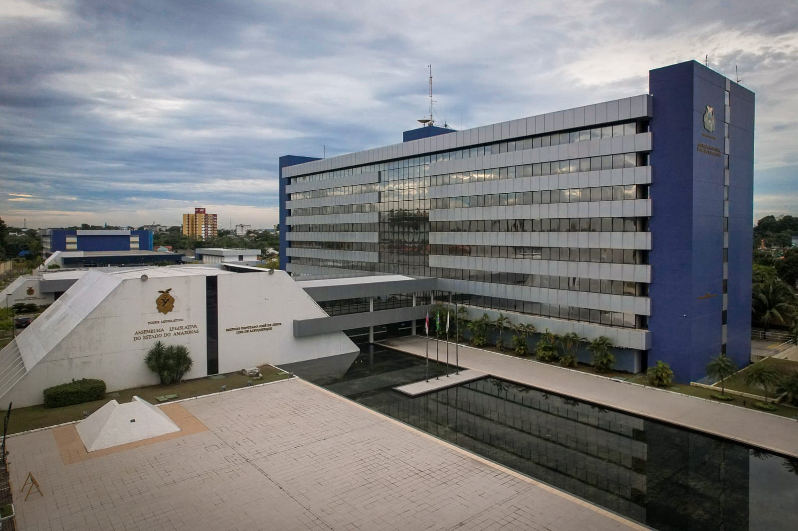 Foi divulgado o resultado do concurso da Aleam pela FGV. Veja a lista de aprovados e confira os salários para níveis médio e superior.