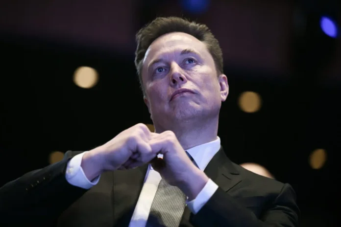 Tribunal extingue processo de Elon Musk contra a OpenAI devido ao prazo de prescrição. Decisão abre caminho para a empresa planejar sua oferta pública.