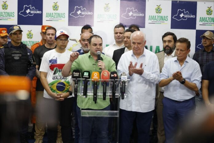 Saiba como a Operação Segurança Presente está intensificando o policiamento na Zona Leste de Manaus para garantir mais tranquilidade e ordem à população local.