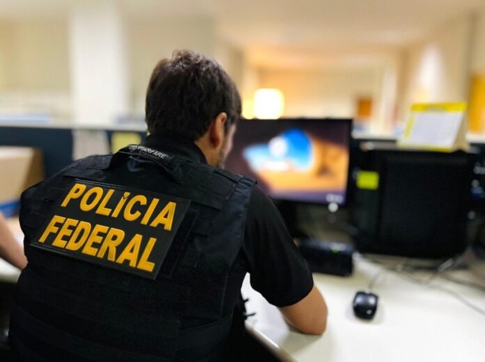 Polícia Federal apresenta plano para a segurança das eleições presidenciais de 2026 com monitoramento físico e digital de candidatos.
