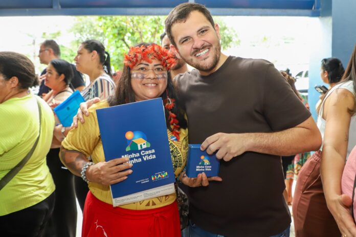 O programa Morar Melhor concluiu a entrega de 576 moradias em Manaus. Veja detalhes sobre a mudança das famílias e a prorrogação de inscrições habitacionais.