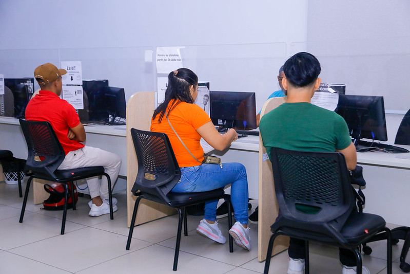 O Sine Manaus oferta 761 vagas de emprego nesta terça-feira (26/5). Confira os endereços dos postos, horários de atendimento e documentos necessários.