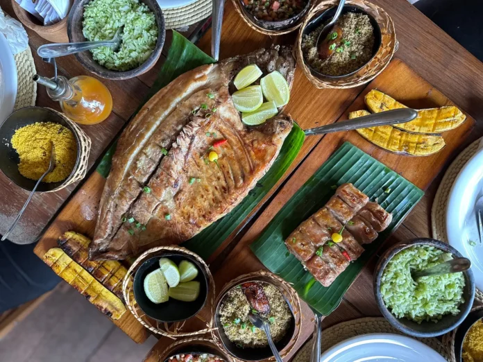 Conheça os dados da produção de tambaqui no Brasil e aprenda como preparar uma receita prática e saborosa deste peixe que é destaque na culinária.