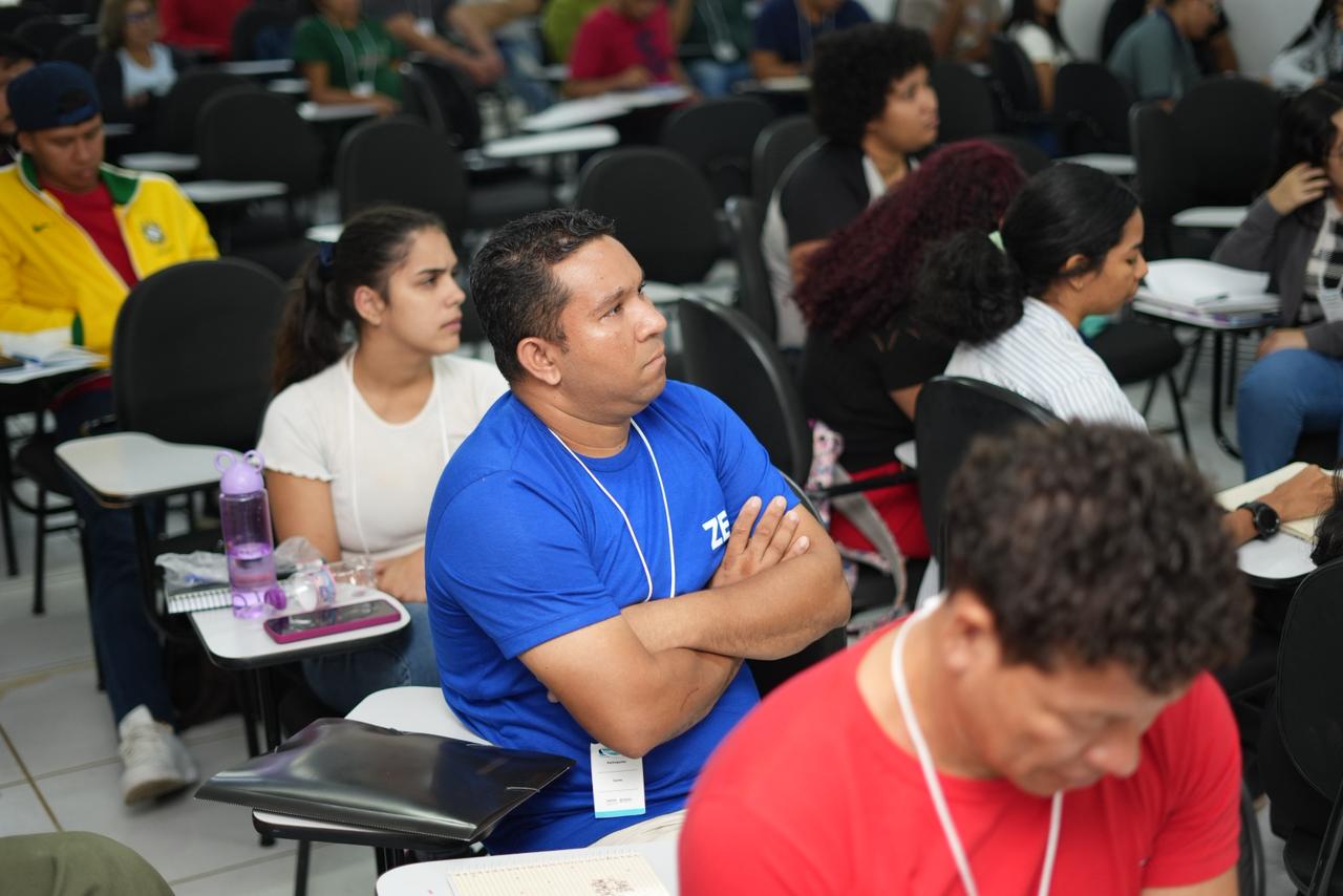 Participe do curso gratuito de Inteligência Artificial na Prática da Prefeitura de Manaus. 50 vagas disponíveis para profissionais e estudantes.