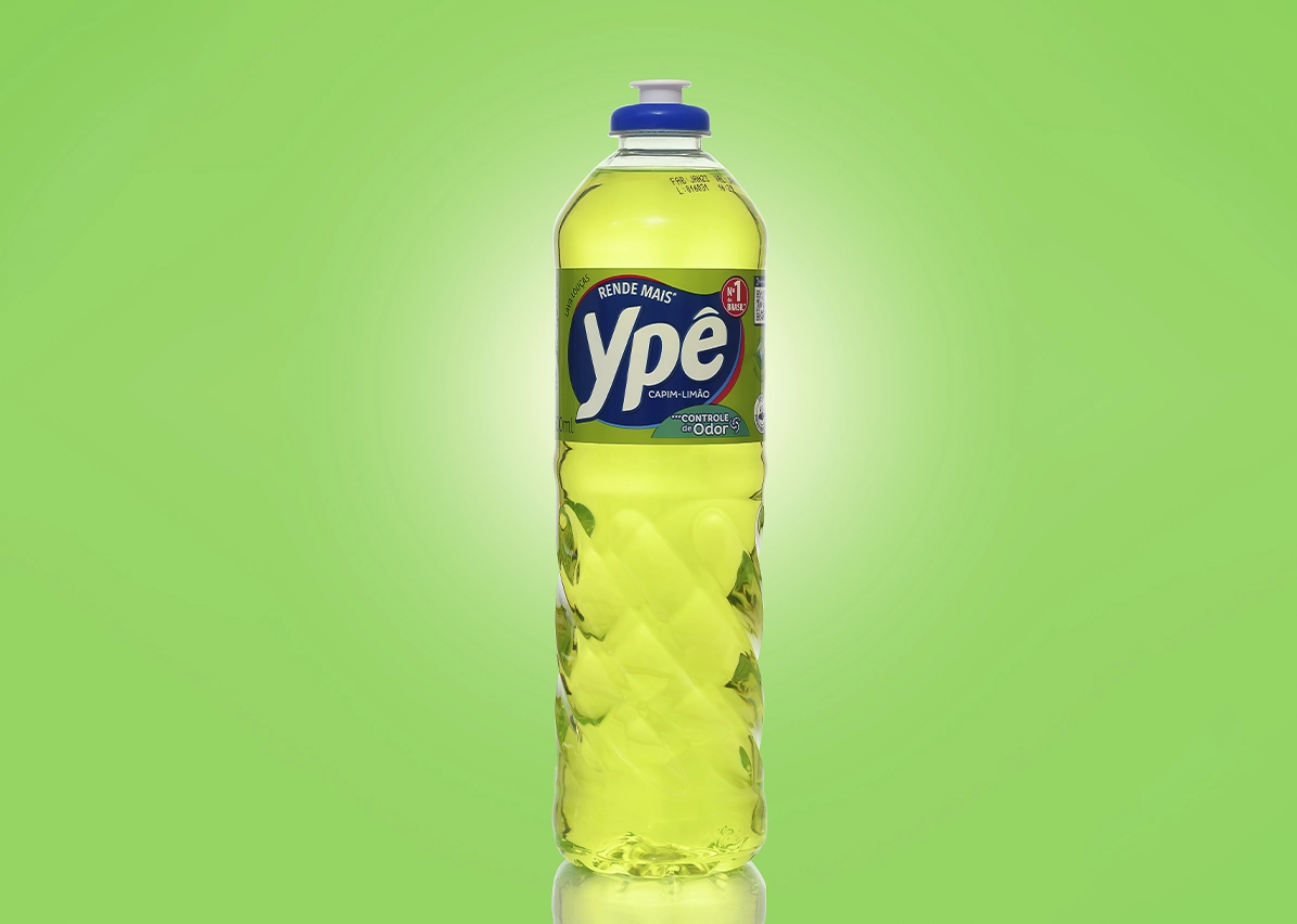 Bactéria em produtos da Ypê preocupa especialistas. Anvisa determinou recolhimento após identificar Pseudomonas aeruginosa em lotes.
