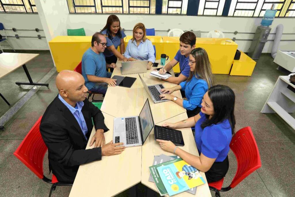 Seduc AM abre processo seletivo para diretores escolares da rede estadual.