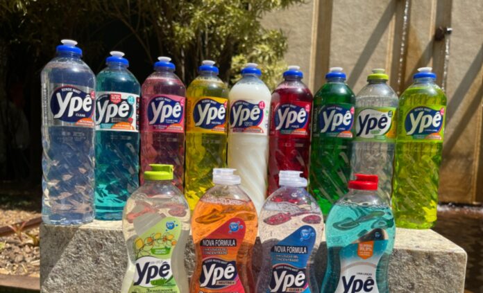 Saiba como solicitar o reembolso Ypê após a Anvisa suspender lotes de detergentes por contaminação. Veja o passo a passo para receber via Pix.