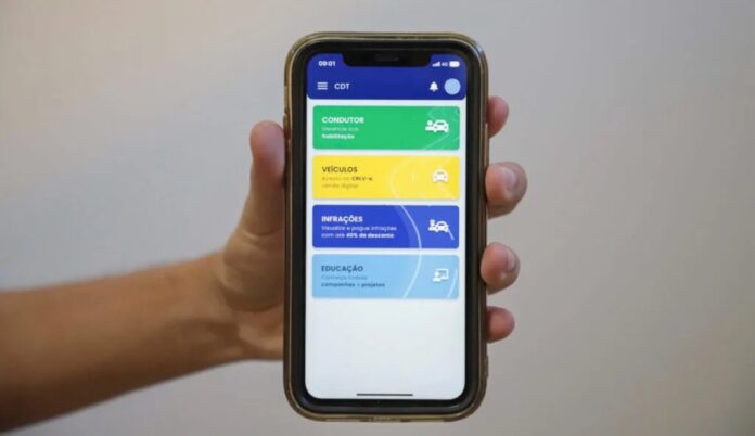 A Câmara aprovou a renovação automática da CNH para condutores sem multas.