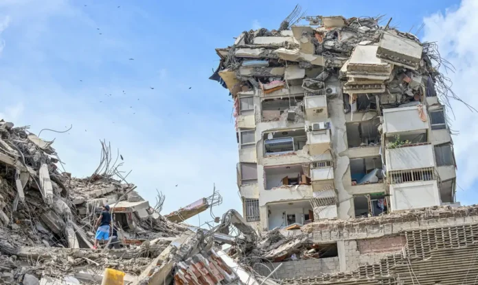 Brasil oferece ajuda humanitária à Venezuela com equipes de saúde e insumos após terremotos que deixaram mortos e centenas de feridos.