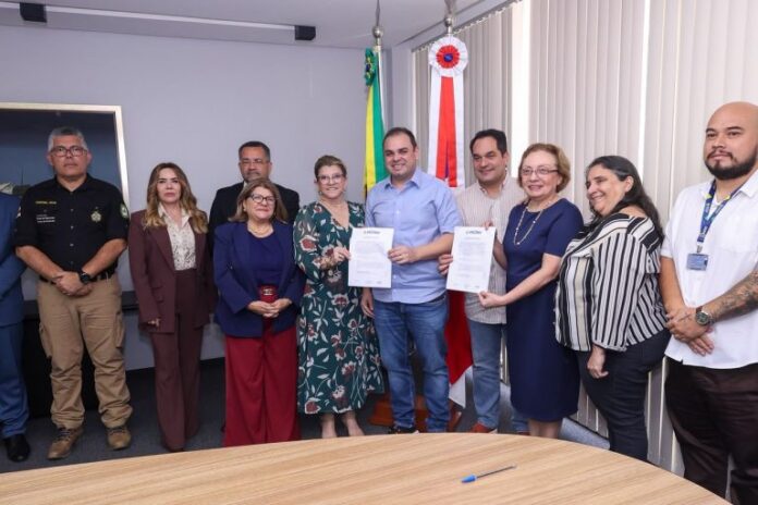Delegacia de Crimes Ambientais terá nova sede em Manaus com investimento de R$ 809 mil para ampliar investigações e atendimento.