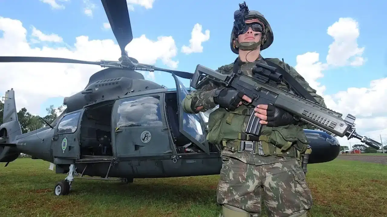 SENAI CETIQT seleciona pesquisadores para projeto de camuflagem multiespectral do Exército com bolsas de até R$ 6,5 mil.