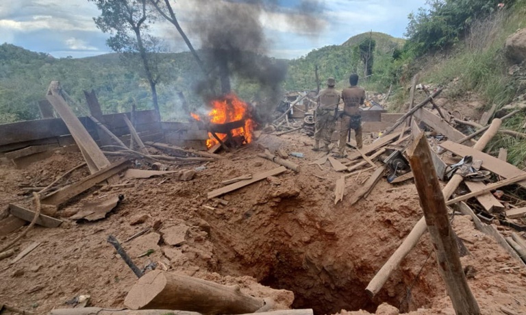 Garimpo ilegal sofre novo golpe com destruição de 35 bunkers e 33 túneis na Terra Indígena Sararé, em Mato Grosso.