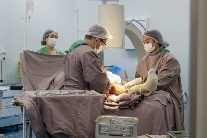 HPS Platão Araújo alerta para a alta de acidentes de trânsito na Copa do Mundo. Casos com motos somam 67,9% dos atendimentos.