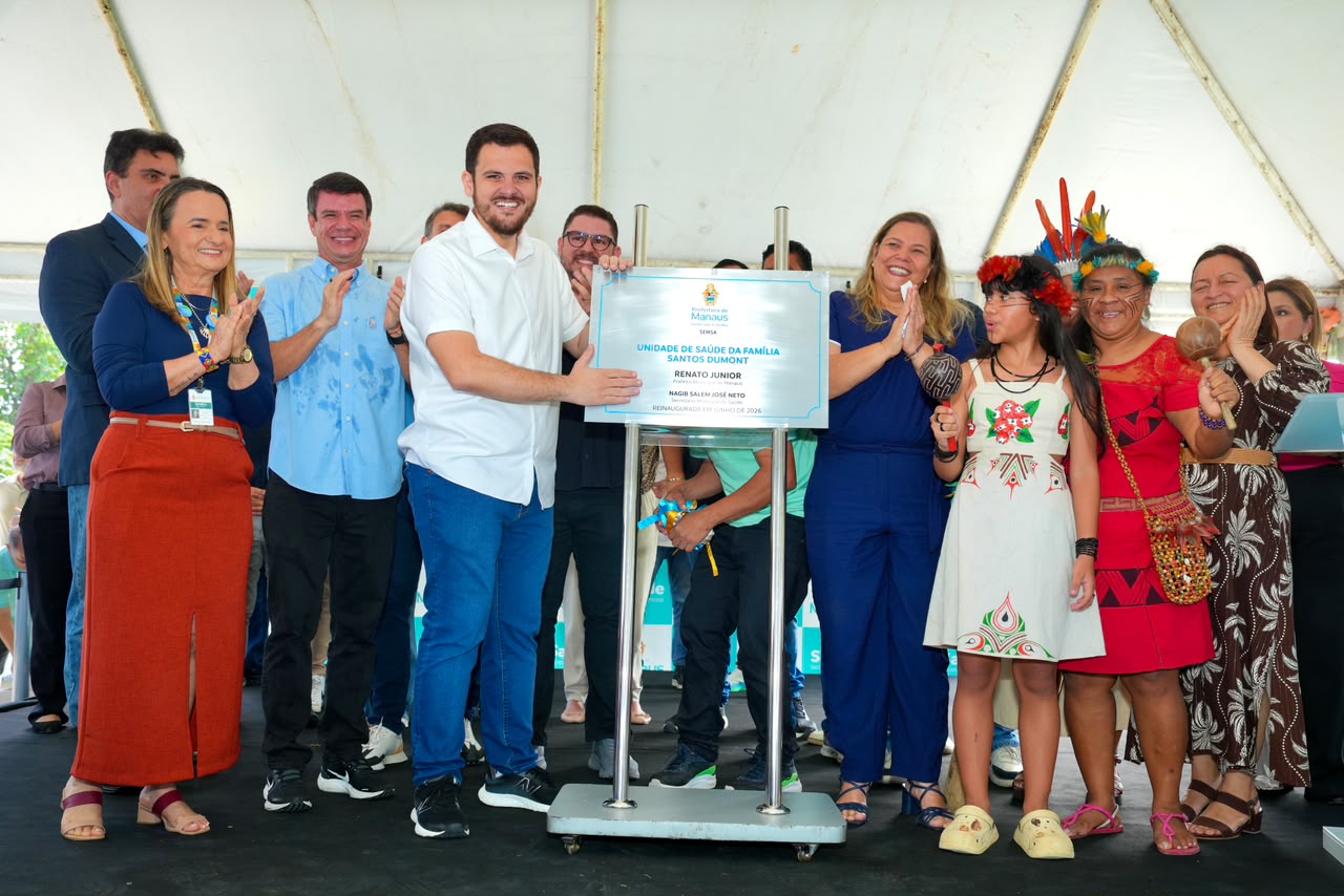 A prefeitura entregou a USF Santos Dumont reformada em Manaus. A unidade tem capacidade para 15,7 mil procedimentos por mês via SUS.