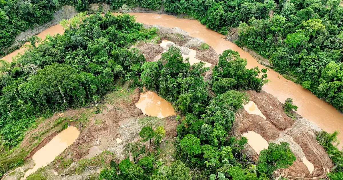 Projeto de mineração avança na Câmara após aprovação da urgência e amplia debate sobre garimpo, fiscalização e meio ambiente.