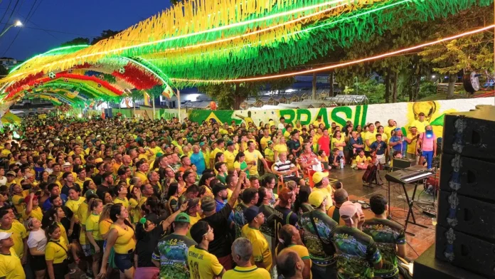 Ruas da Copa movimentam Manaus com lazer, transmissão dos jogos e apoio ao comércio local durante a Copa do Mundo.