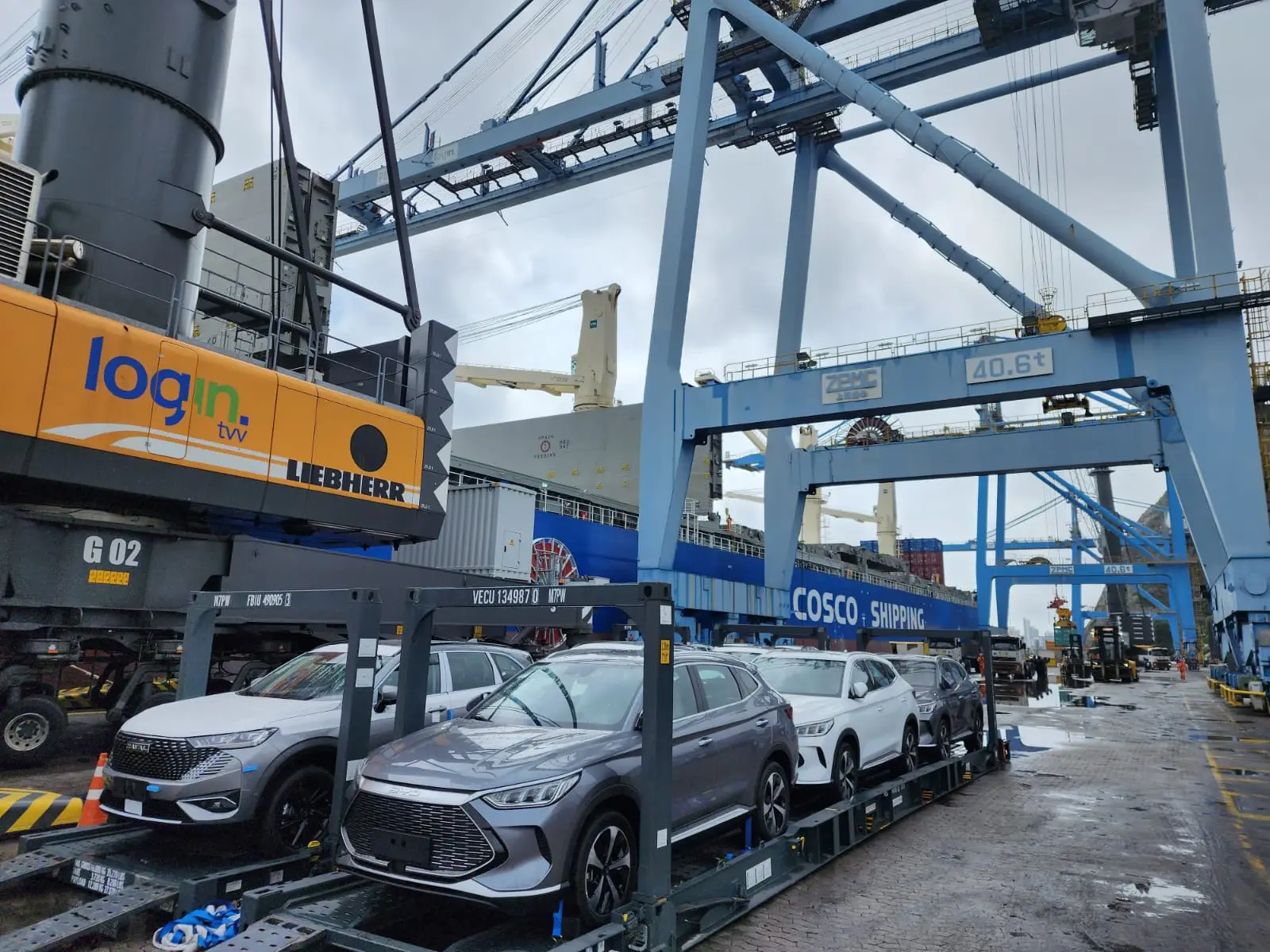 Governo cria cota de importação de carros elétricos com alíquota zero e mantém aumento gradual das tarifas.
