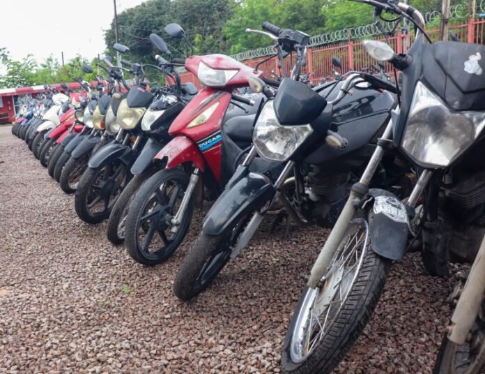 Leilão do Detran-AM oferece 223 veículos em Manaus. Visitação começa nesta quarta-feira e certame online acontece em 15 de junho.