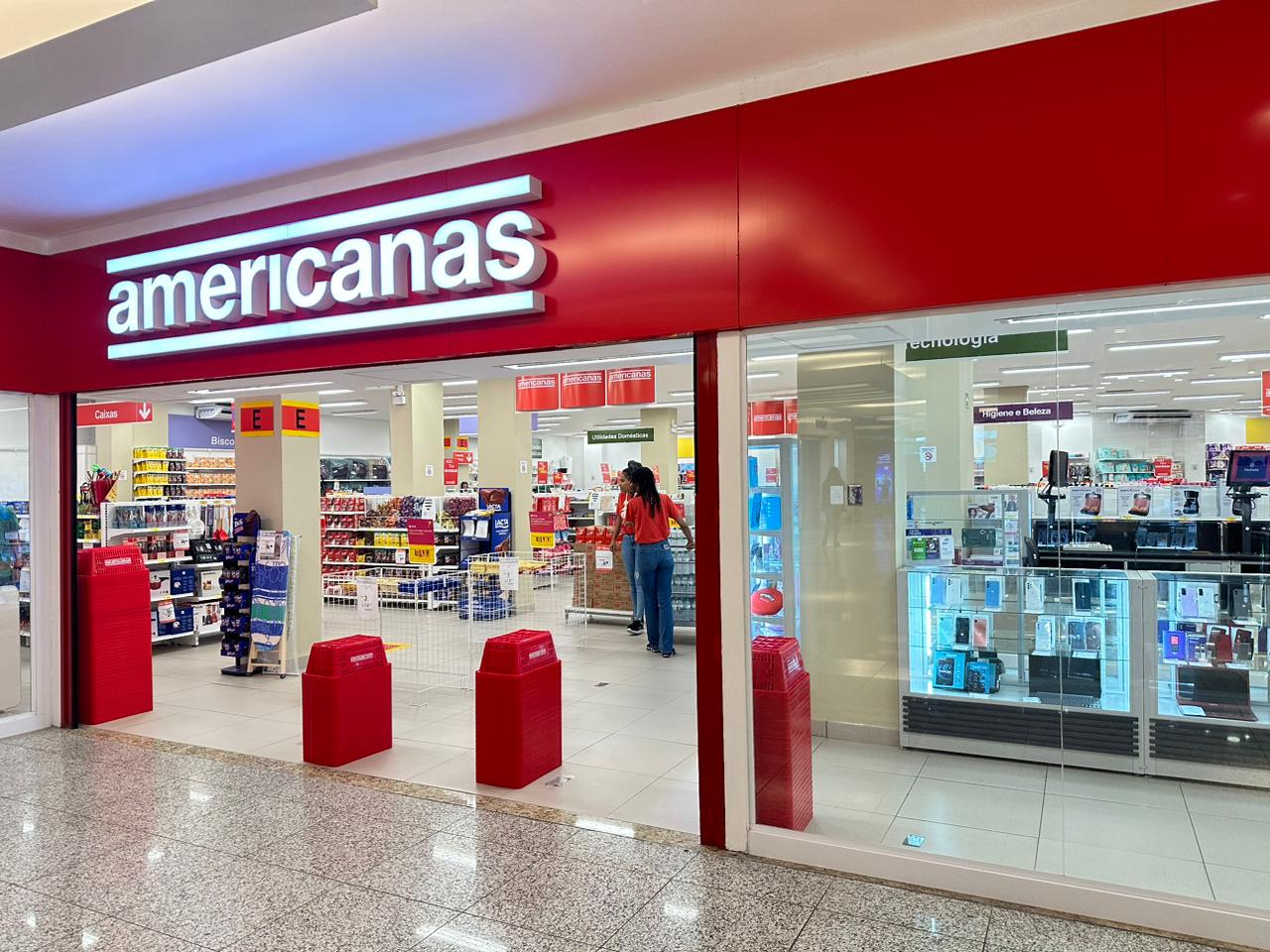 Fraude nas Americanas é alvo da PF, que cumpre mandados e determina bloqueio de R$ 54 bilhões em investigação.