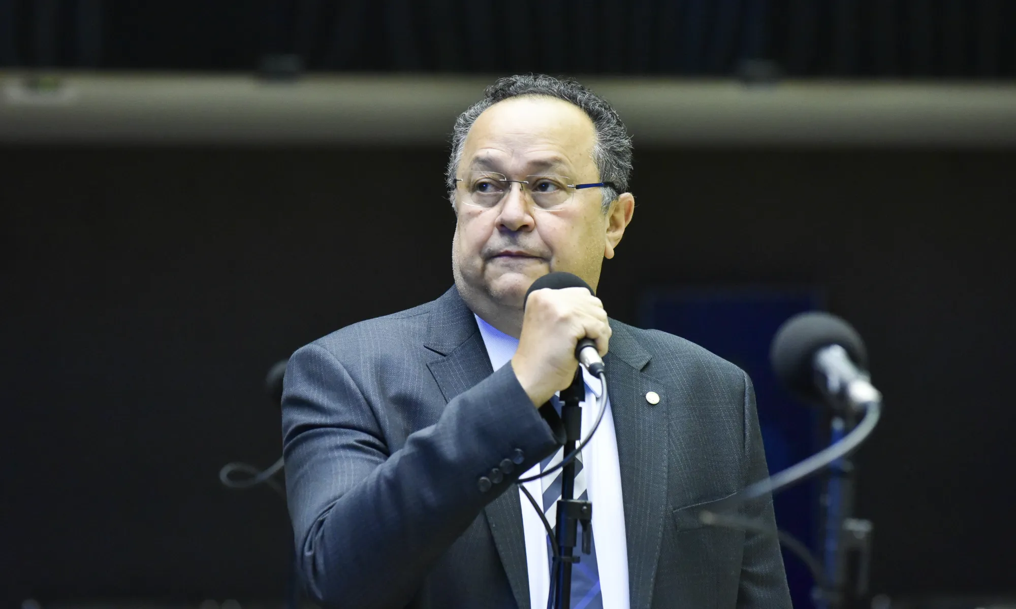 Municípios do Amazonas alugaram salas de empresa ligada a Silas Câmara após o envio de emendas parlamentares