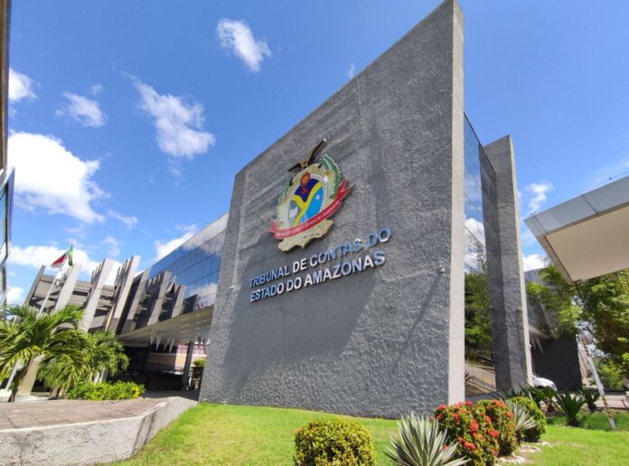 Residência Jurídica e Contábil do TCE-AM abre 30 vagas com bolsa de R$ 3 mil. Inscrições ocorrem de 17 a 26 de junho.