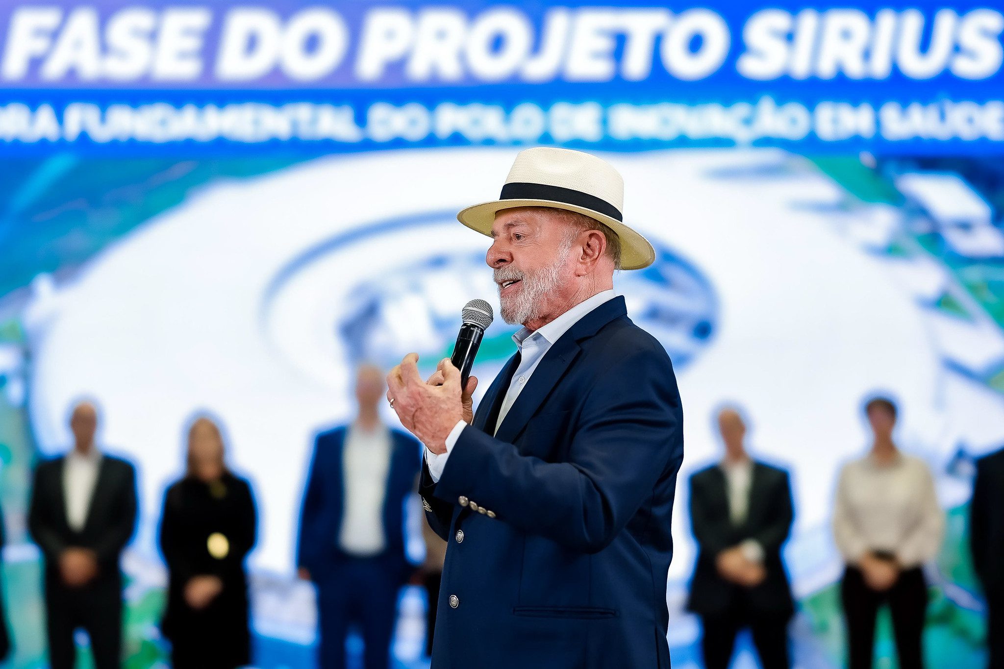 Lula sanciona lei que cria banco nacional de boas práticas para fortalecer o combate à violência contra a mulher.