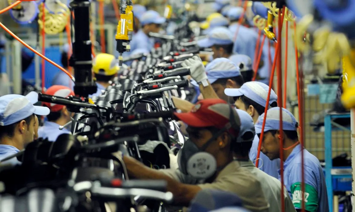 Com aporte da Finep, Yamaha investe em inovação para automatizar fábrica em Manaus, adotando robótica e processos digitais no polo industrial.