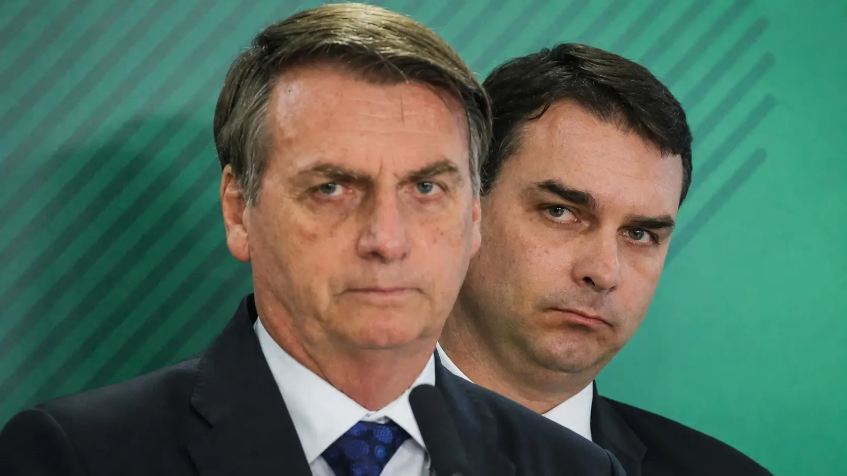 OAB pede a Moraes que autorize Flávio Bolsonaro a visitar o pai para tratar de assuntos profissionais como advogado.