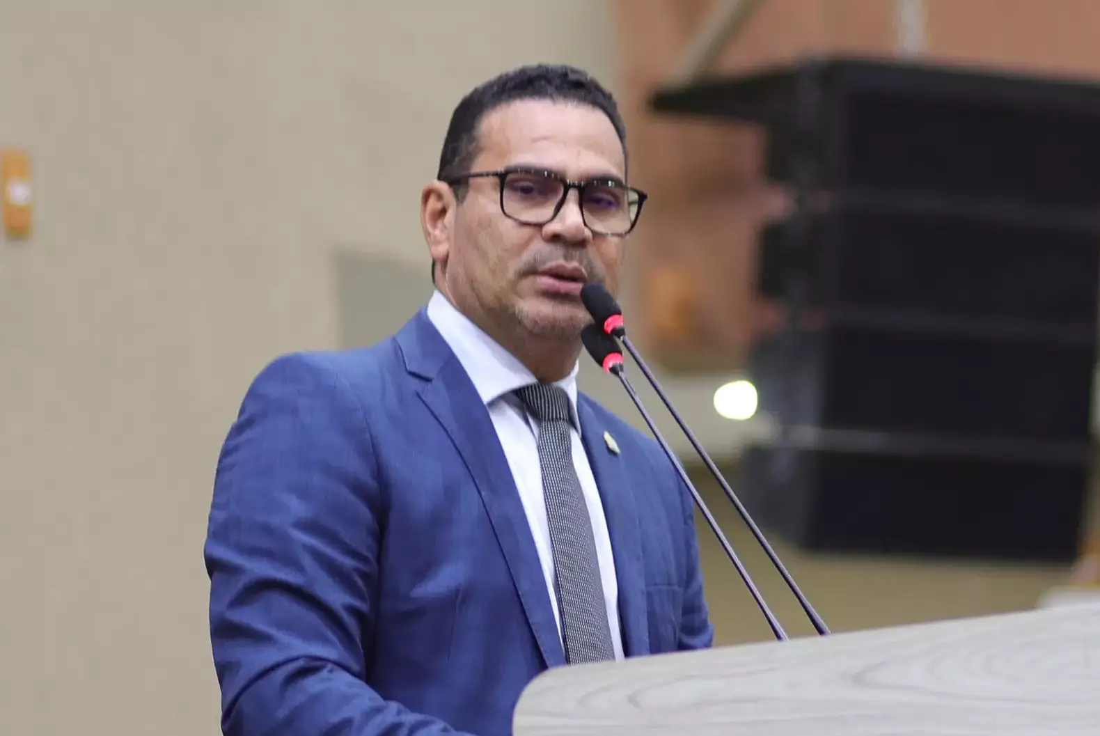 Justiça determina perda de mandato de Jaildo Oliveira, manda Câmara declarar vacância do cargo e convocar suplente do PT em Manaus.