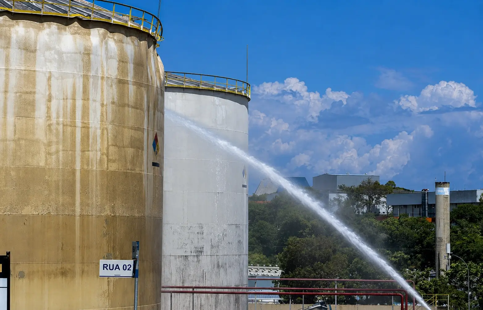Multa contra a Innova chega a R$ 12,5 milhões após vazamento de estireno causar poluição atmosférica em Manaus.