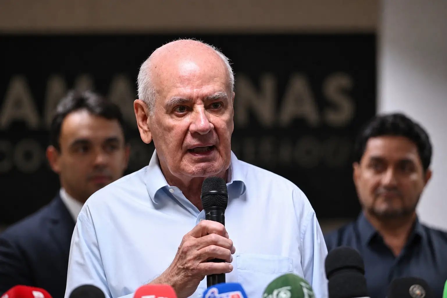 Repasse ao Sinetram será de R$ 18 milhões, segundo o Governo do Amazonas, que afirma cumprir decisão judicial sobre o Passe Livre Estudantil.