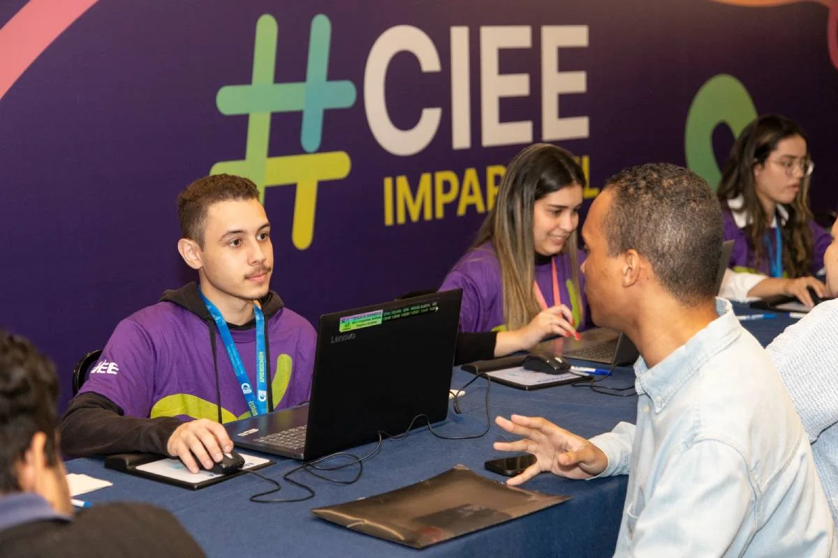 CIEE oferece 134 oportunidades de estágio e aprendizagem no Amazonas, com vagas em Administração, Educação, Contabilidade, Informática e Marketing.