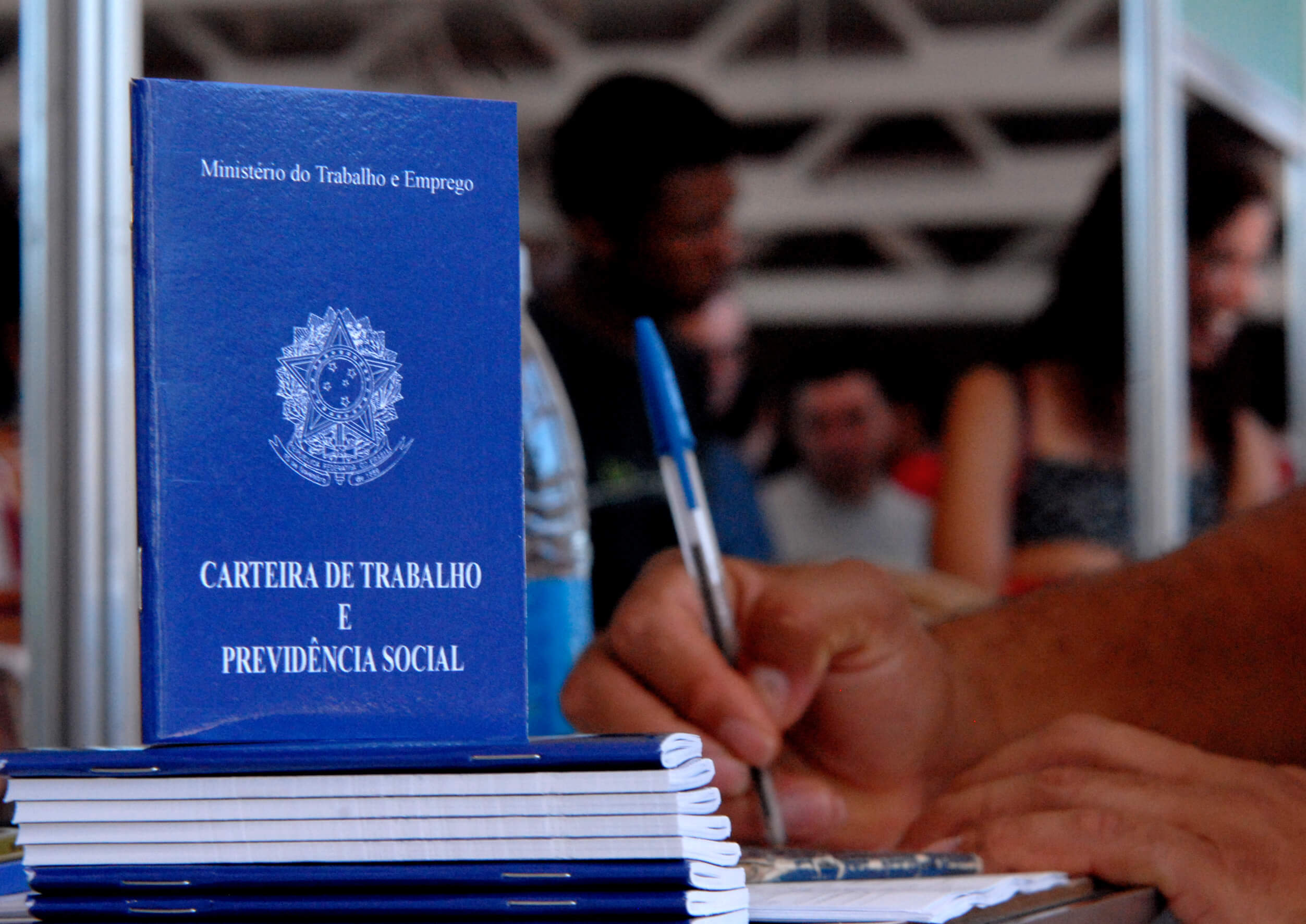 Sine Manaus abre 508 vagas de emprego nesta terça-feira. Confira os endereços, horários de atendimento e documentos exigidos.