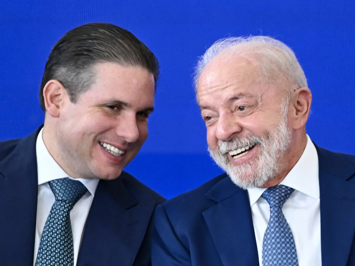 Republicanos da Paraíba apoiará reeleição de Lula, anuncia Hugo Motta após partido adotar neutralidade nacional e liberar diretórios estaduais.