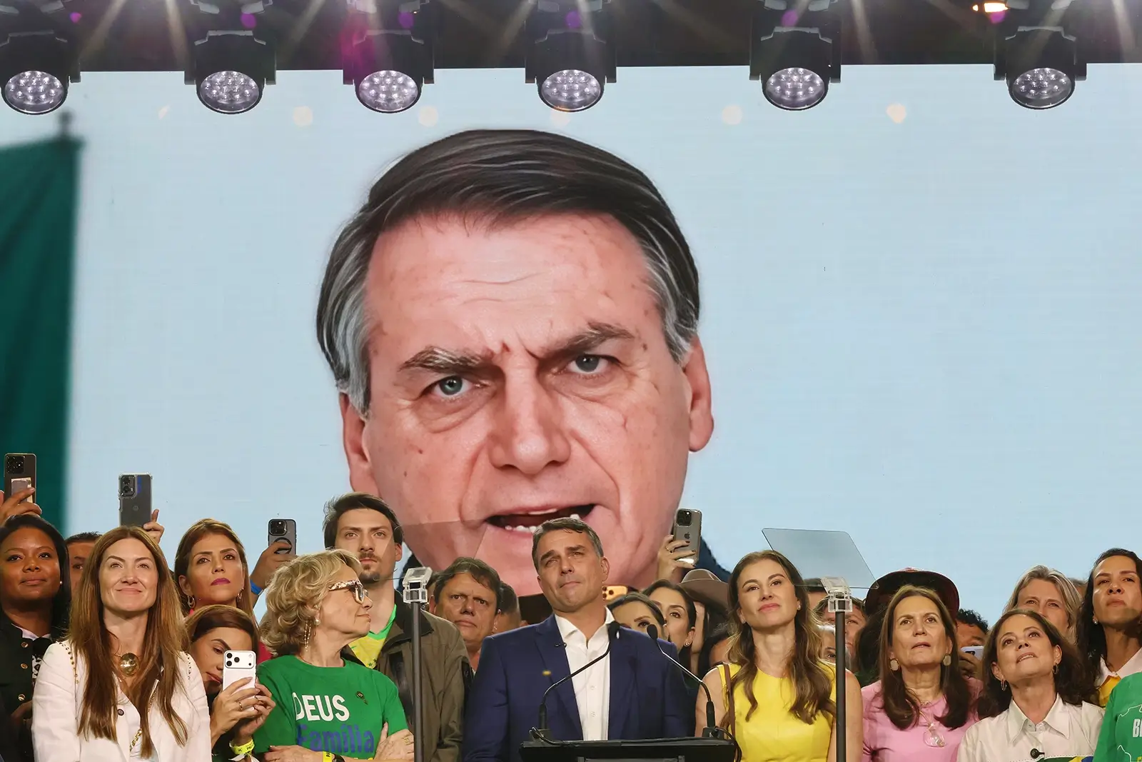 TSE julga vídeo de Bolsonaro feito com IA e discute se o conteúdo pode ser classificado como deepfake nas eleições de 2026.