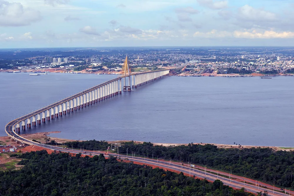Nível do Rio Negro em Manaus chega a 25,02 m durante vazante. Chuvas abaixo da média afetam Bacia do Amazonas, diz SGB.