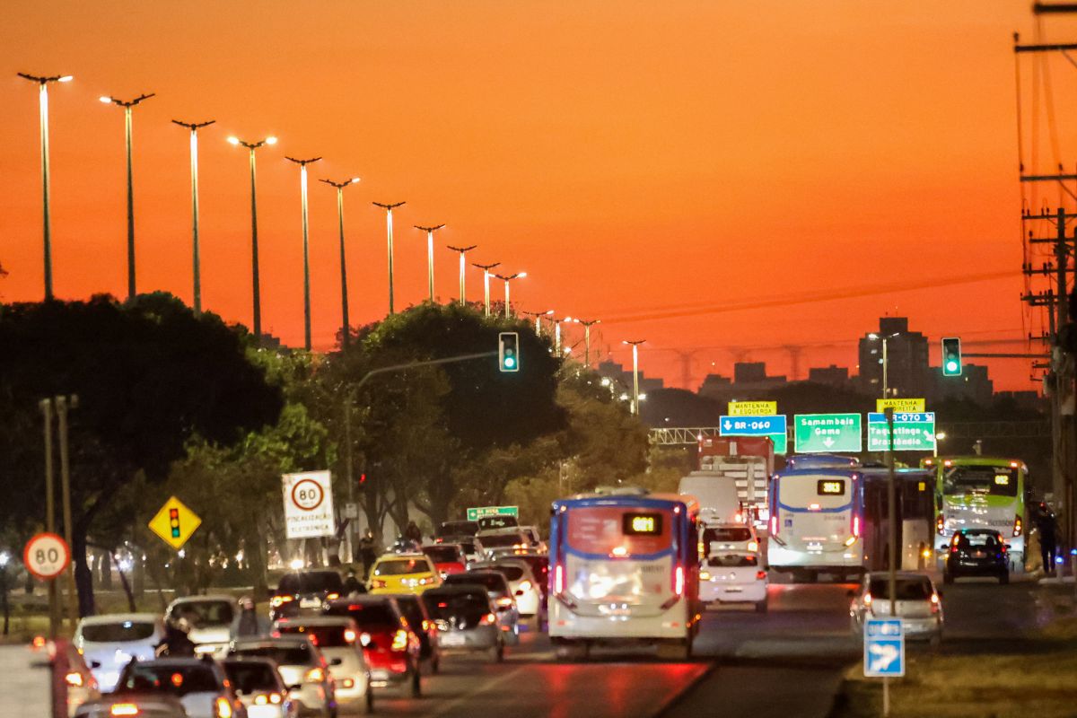Áreas urbanizadas ocupavam 50,9 mil km² do Brasil em 2022, segundo o IBGE. Nordeste liderou expansão e Brasília teve maior crescimento