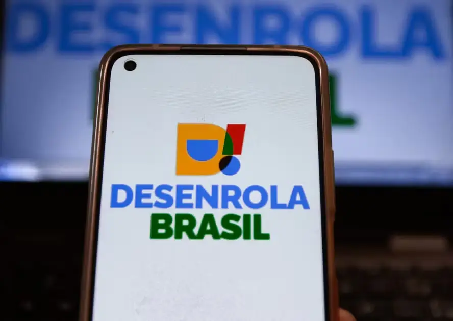 Novo Desenrola termina nesta segunda-feira e permite renegociar dívidas bancárias com descontos, novas parcelas e uso do FGTS.