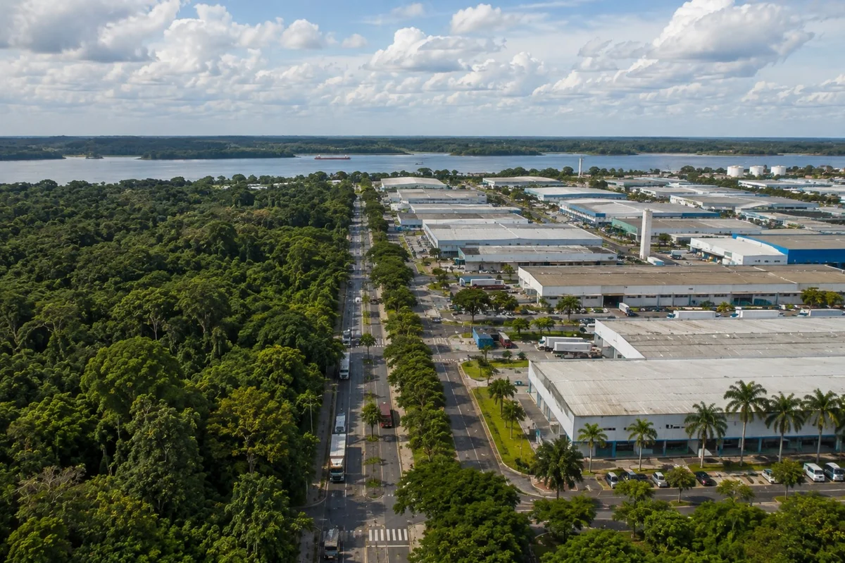 A Zona Franca de Manaus é uma política de Estado constitucional para preservar a floresta e gerar empregos na Amazônia.