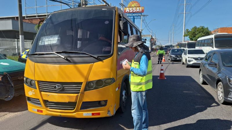 CMM aprova subsídio de até R$ 3 milhões por mês para o transporte complementar de Manaus, incluindo “amarelinhos” e transporte executivo.