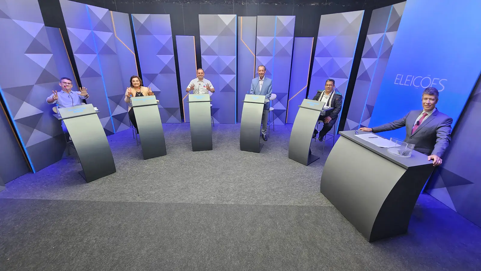 Acompanhe o debate ao Governo do Amazonas com propostas de Omar Aziz, David Almeida, Roberto Cidade, Maria do Carmo e Isael Munduruku.